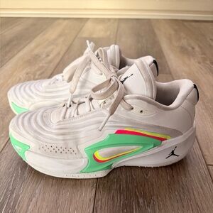 Nike Air Jordan Luka Big Kids 5.5 Basketball Shoes